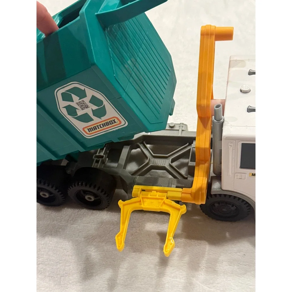 MATCHBOX recycling truck